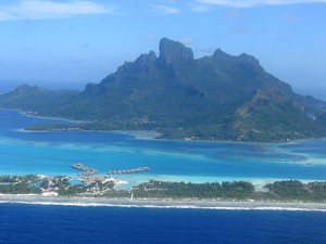 Bora Bora mit Overwater-Bungalows
