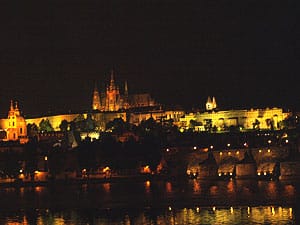 Burg in Prag und Karlsbrücke