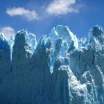 faszinierende Blautöne im Gletscher