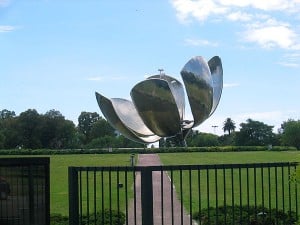 Floralis Generica