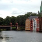 Holzbrücke Gamle Bybro mit Speicherhäusern