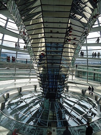 Spiegeltrichter in der Reichstagskuppel
