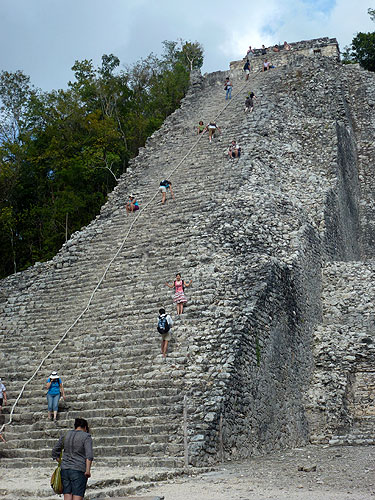 Nohoch Mul Pyramide in Cobá