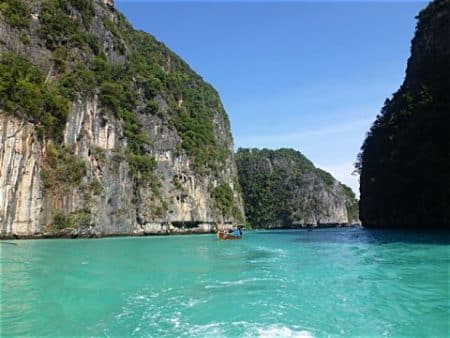 Traumhaftes Wasser in der Phang Nga Bucht